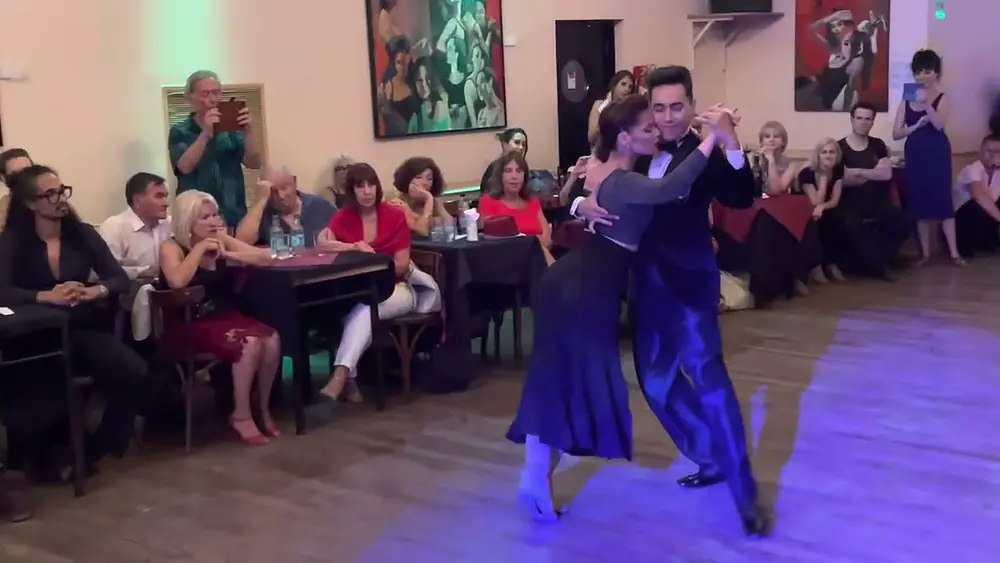 Video thumbnail for Suyay Quiroga y Jonny Carvajal @ Viva La Pepa Milonga 1/22/23 #2