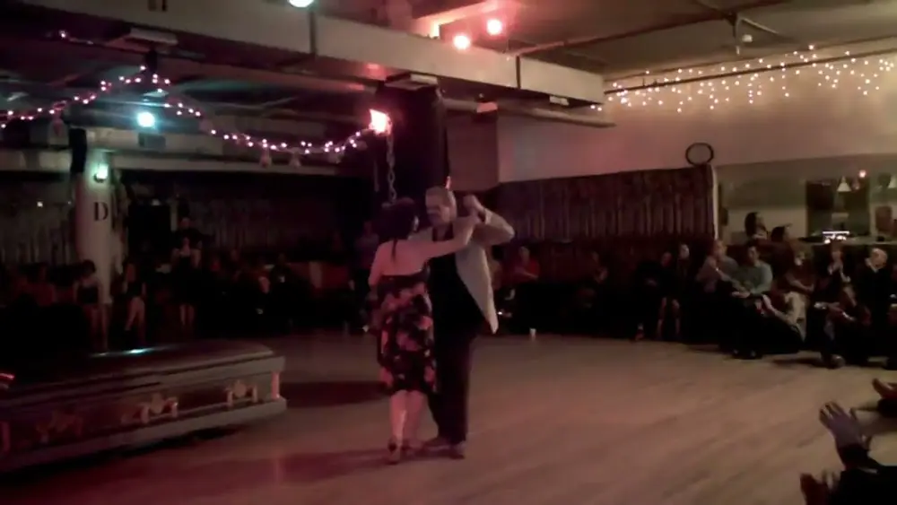 Video thumbnail for Argentine Tango: Oscar Casas & Ana Miguel - Que Podran Decir