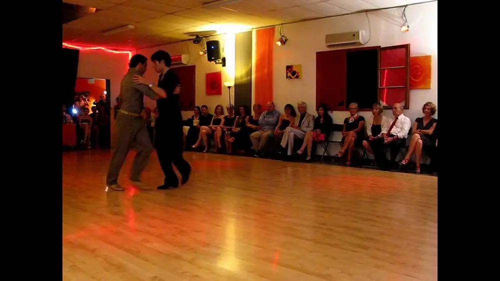 Video thumbnail for Claudio Cardona y Vito Muñoz - Aix en Provence Tango Festival -Show 4