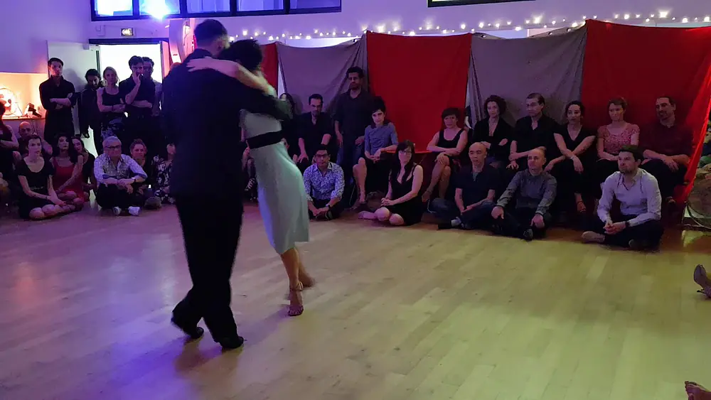 Video thumbnail for Veronica Toumanova & Benjamin Solano perform in Paris - Vals - 2/4