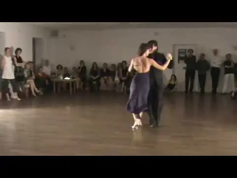 Video thumbnail for Ismael Ludman & Maria Mondino - Buscandote