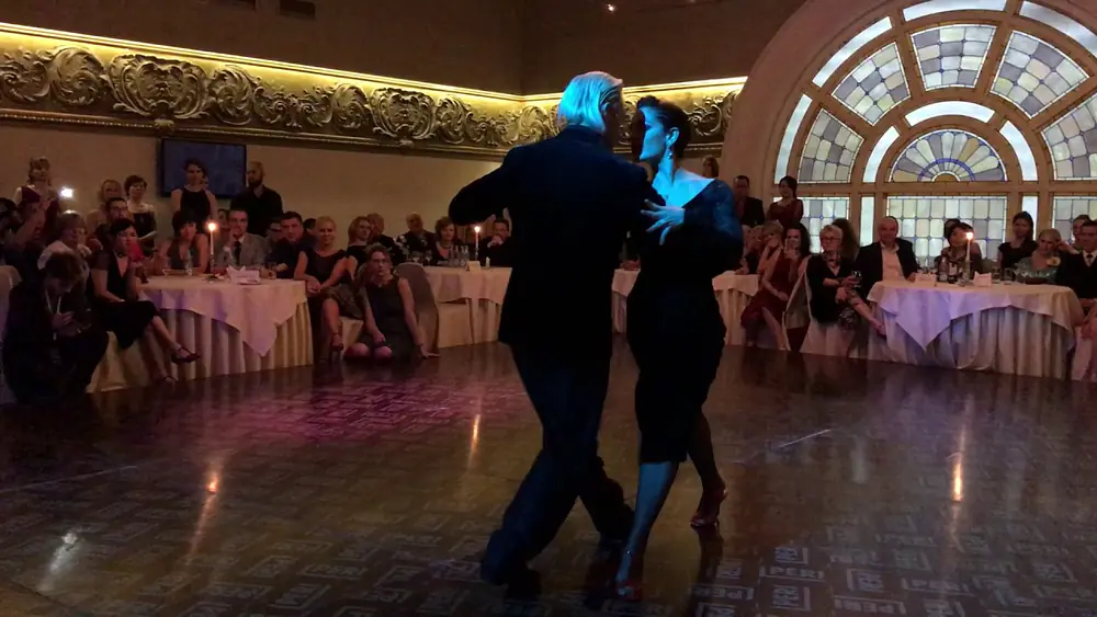 Video thumbnail for Hugo Mastrolorenzo & Agustina Vignau