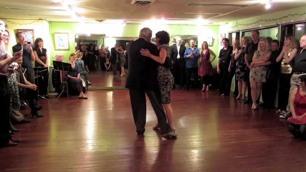 Video thumbnail for Oscar Casas and Ana Miguel, Tango Magdalena, 3 of 4