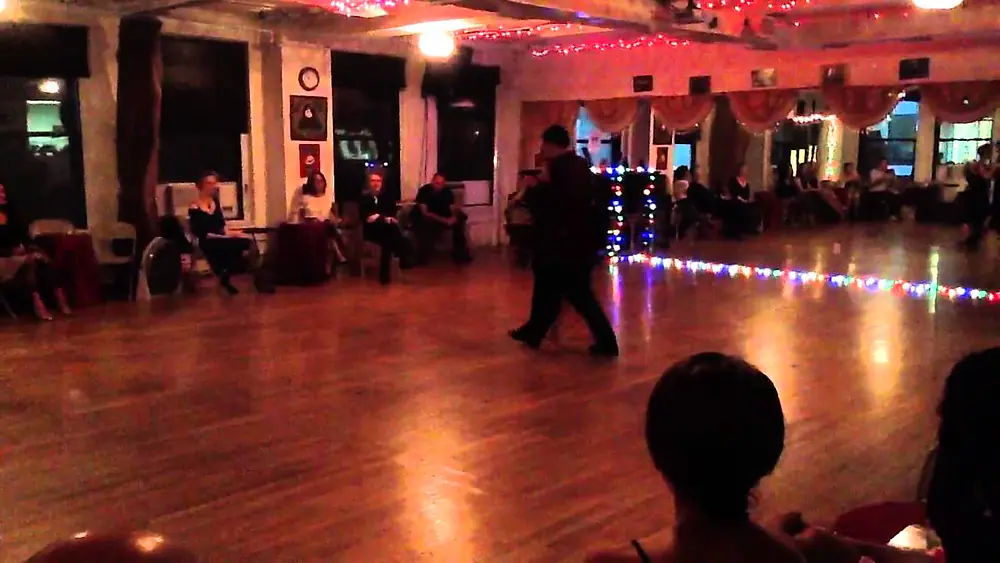 Video thumbnail for Walter Perez & Noelia Barsi at La Romeria Milonga