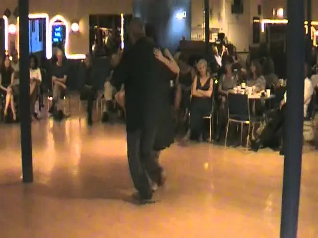 Video thumbnail for Oscar Casas & Ana Miguel dance to Boogie & Blues at Chicago Dance Milonga