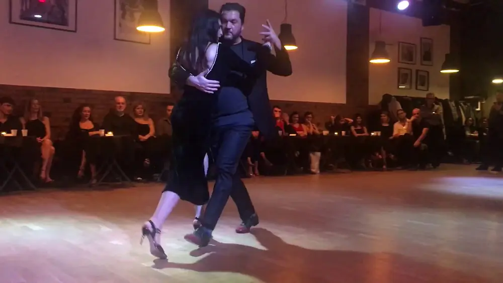Video thumbnail for Natascia Crescenzi e Mario Sette - Temo