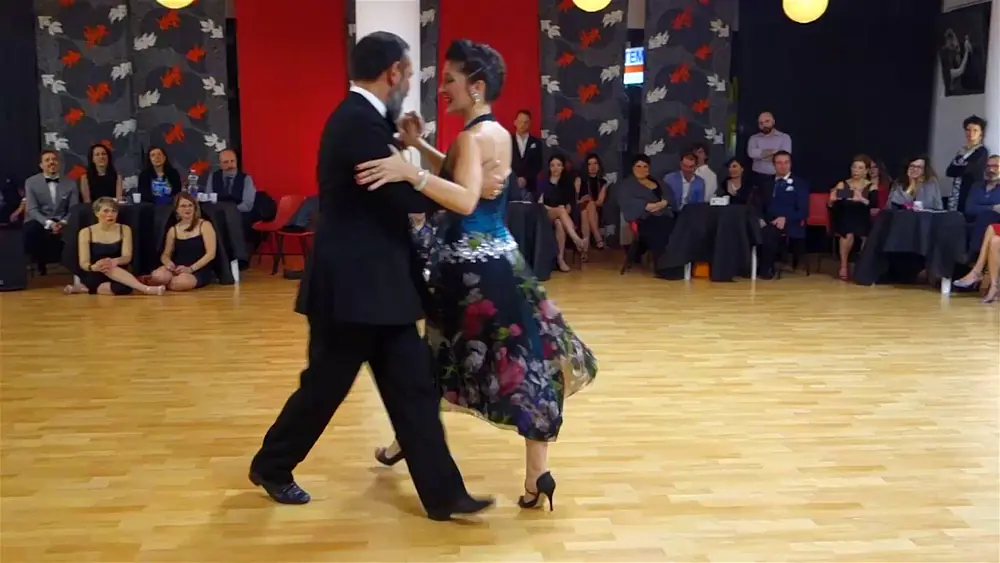 Video thumbnail for Fabian Peralta y Josefina Bermudez Avila,  Ganzua   Juan D'Arienzo