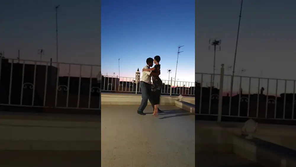 Video thumbnail for Tango pratice con Silvina Tse. #buentangolab #julioalvarez #silvinatse #tangolesson #tangoargentino