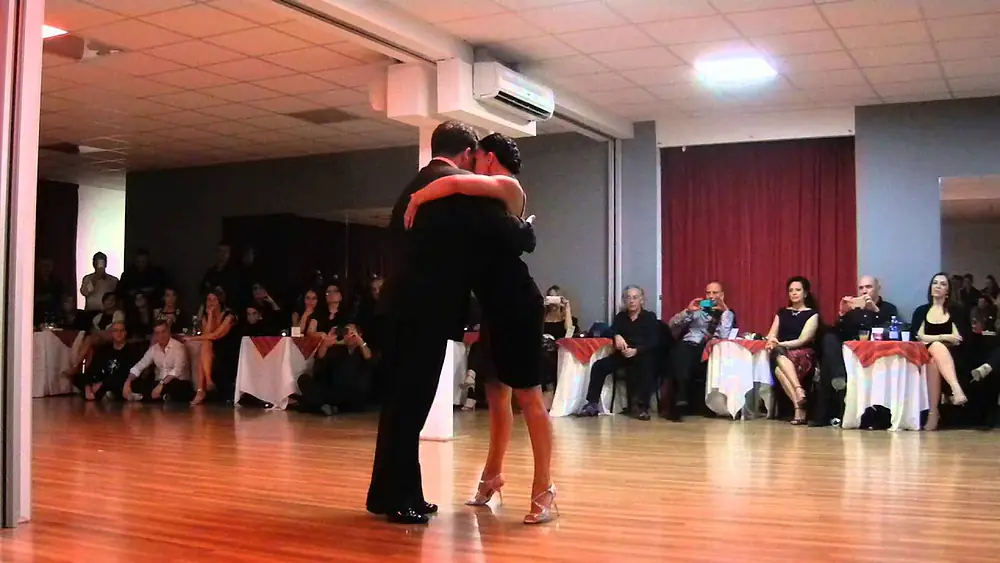 Video thumbnail for Esibizione di Pablo Garcia Tango e Romina Godoy alla La Milonga Porteña Napoli