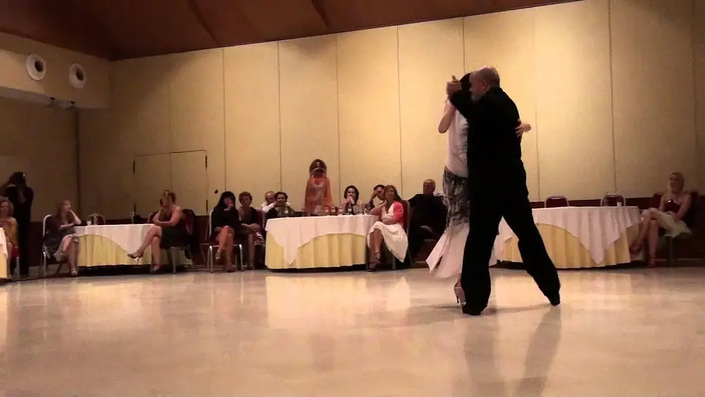 Video thumbnail for Thierry Le Cocq y Alessia Lyndin - "Poema"