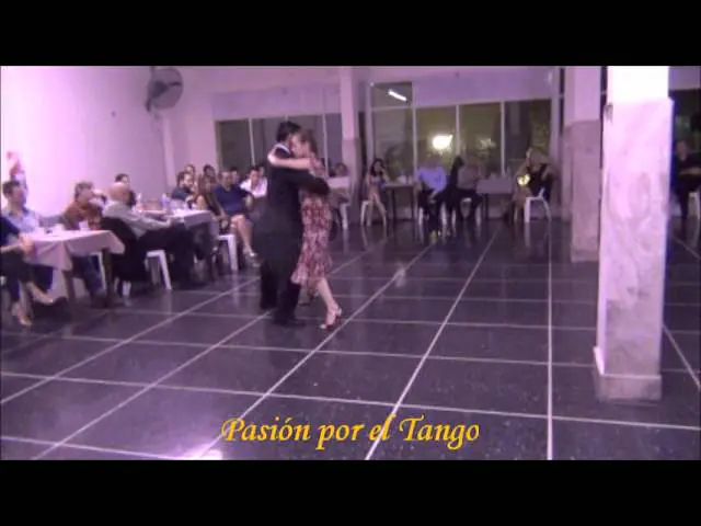 Video thumbnail for REBECCA O'LAOIRE y NANY PERALTA bailando el tango CARICIAS en FLOREAL MILONGA