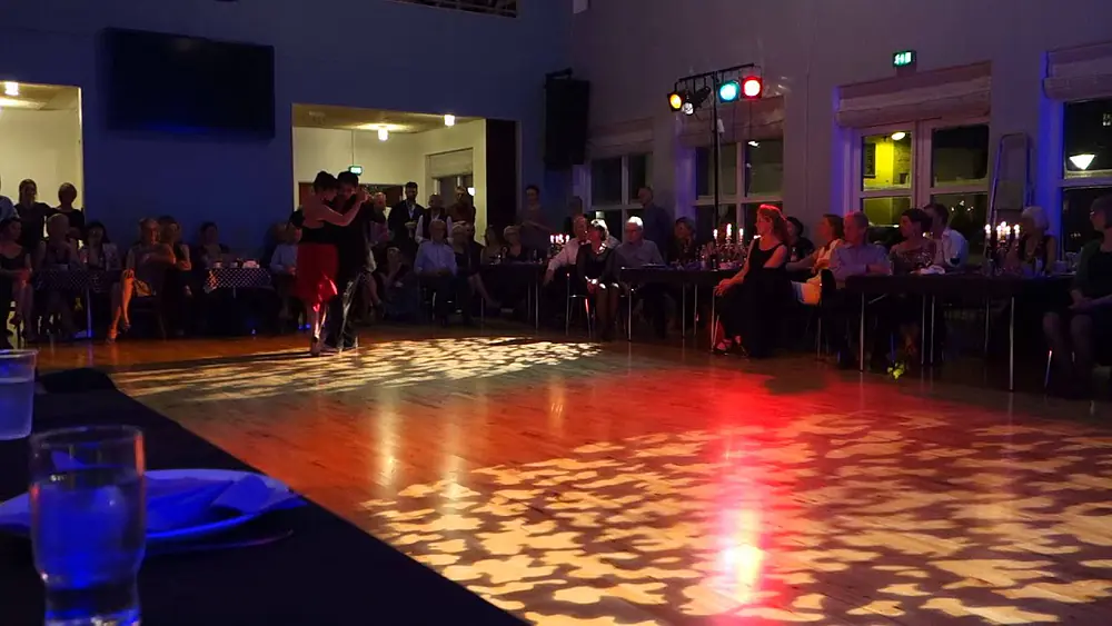 Video thumbnail for Anna Sol & Aldo Velásquez, vals, Flor de lino/Aníbal Troilo, Odense 2015