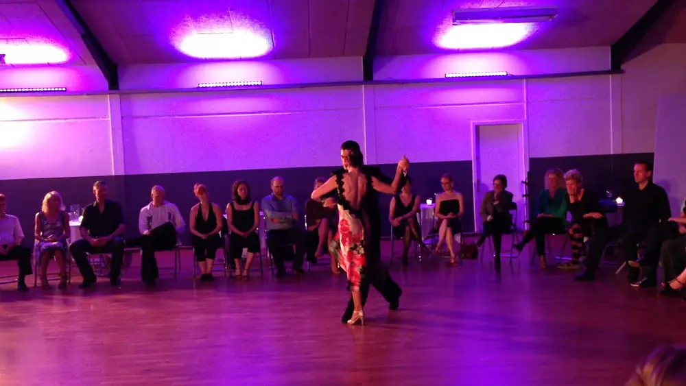 Video thumbnail for Ruben og Sabrina Veliz - Tango Malevaje 2013