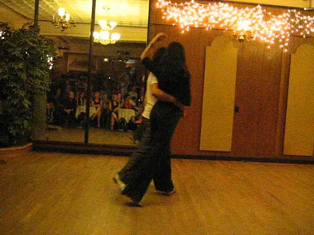 Video thumbnail for La Milonga Rosa with Viviana Parra & Thomas Corbalan