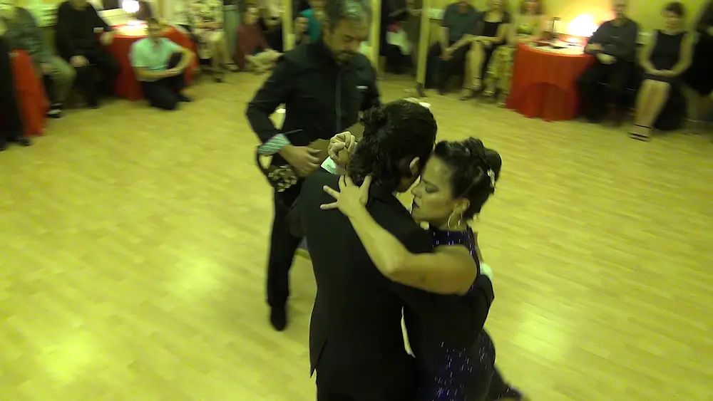 Video thumbnail for Federico Naveira and Sabrina Masso y Grisha Nisnevich. FDT17. 2 dance