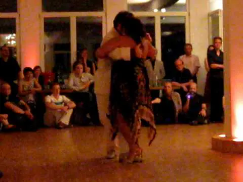 Video thumbnail for Jorge Dispari y Maria del Carmen tango performance in Stuttgart 31.05.2009 1