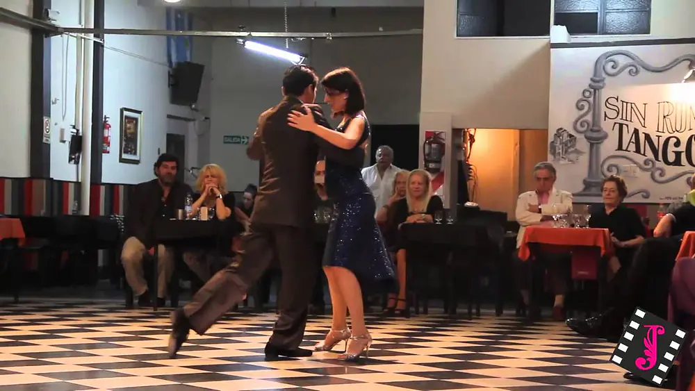 Video thumbnail for JULIETA QÜESTA Y RAULI CHOQUE en el SIN RUMBO (Tango)