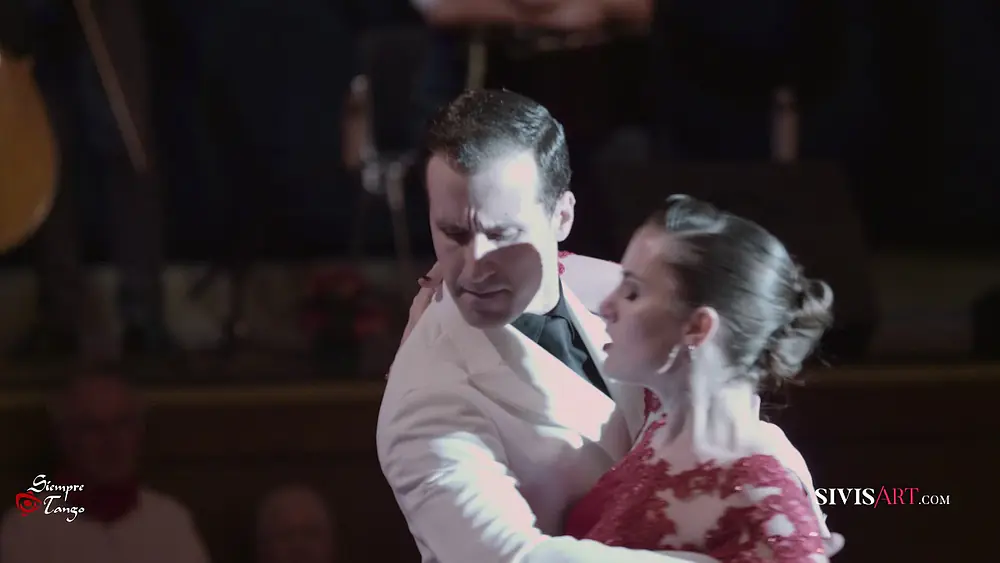 Video thumbnail for Augustina Piaggio & Facundo Pinero 4/4 Tango exhibition by Sivis’Art