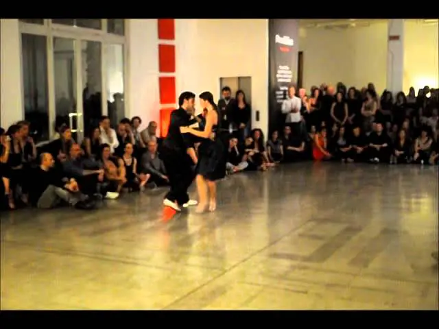 Video thumbnail for Fausto Carpino y Stephanie Fesneau 2. Pensalobien!