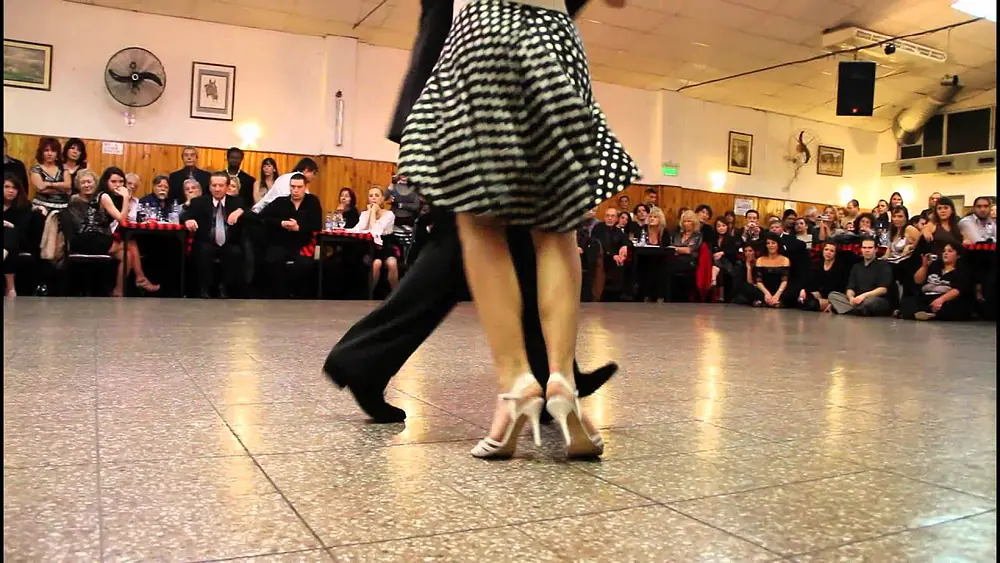 Video thumbnail for JAVIER RODRIGUEZ Y ANDREA MISSE EN LA BALDOSA 02/04