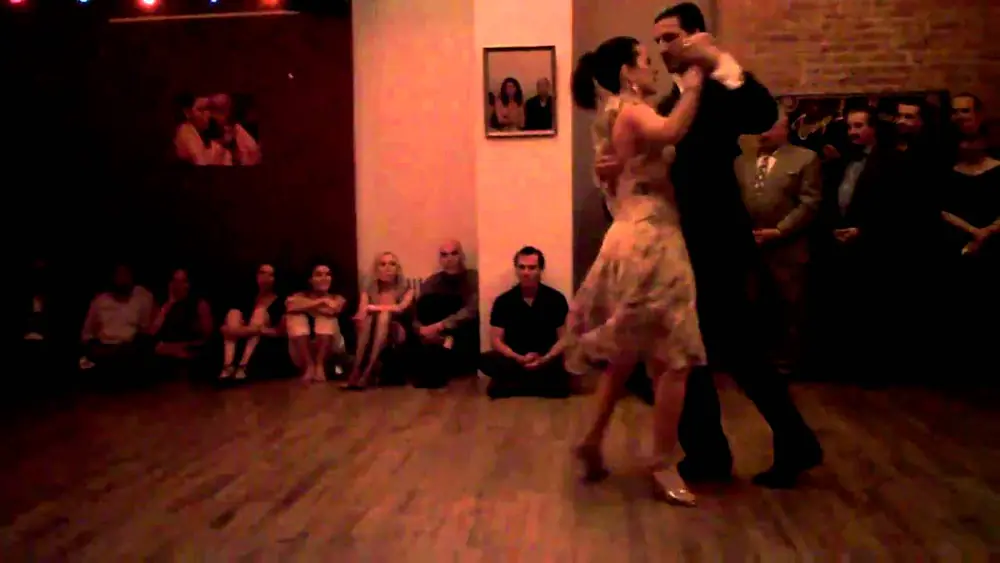 Video thumbnail for Argentine Tango: Julio Bassan & Luiza Paes @ La Nacional (2)