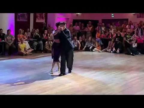 Video thumbnail for Veronica Toumanova & Asya Moiseeva perform at LVR7, Paris (2/4)