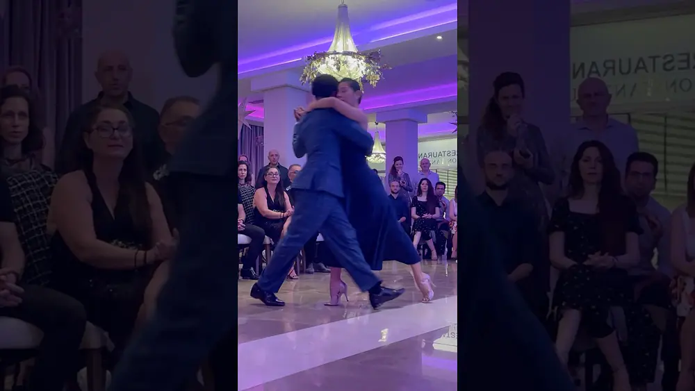 Video thumbnail for Silvina Tse y Julio Alvarez dancing Tigre viejo in Serbia