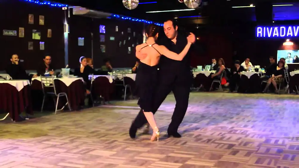 Video thumbnail for AGOSTO 2012 - Paola Tacchetti y José Luis Ferraro - 2/4 - RIVADAVIA CLUB