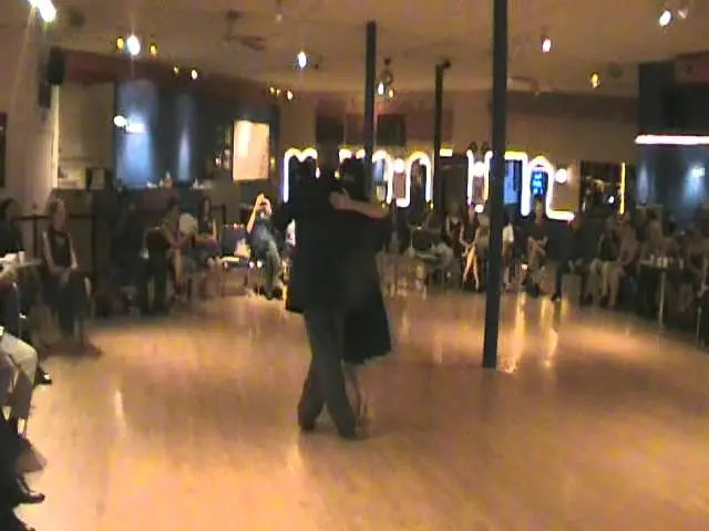 Video thumbnail for Oscar Casas & Ana Miguel vals exhibition at Chicago Dance milonga