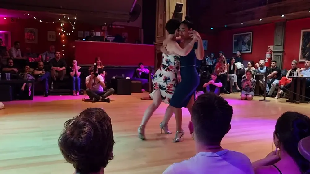 Video thumbnail for Corina Herrera e Ines Muzzopappa 2/4 Muy Lunes Milonga