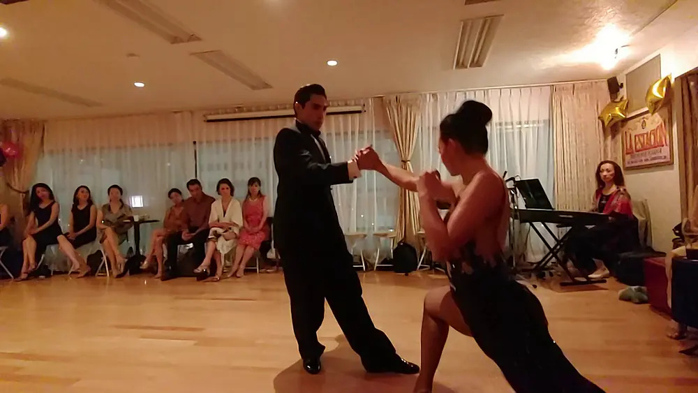 Video thumbnail for Facundo Arnedo Y Ana Barros  Tango  at La Estacion in Tokyo