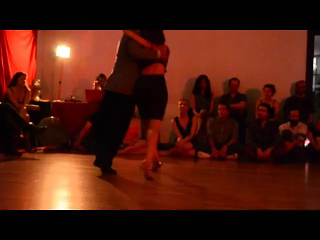 Video thumbnail for Andrés Molina y Natacha Lockwood  - Dolce Vita Paris - Temo (3)