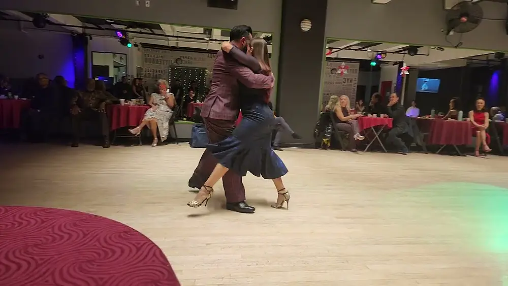 Video thumbnail for Argentine tango: Analía Centurión &  Leonardo Sardella - Lejos De Ti