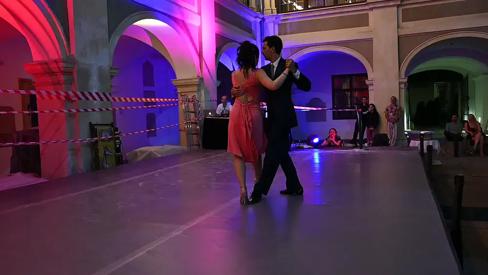 Video thumbnail for Maria Casán & Pablo Ávila: "El último café" @ Lesliehof Graz