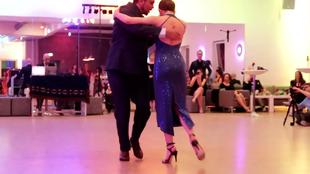 Video thumbnail for Tekla Gogrichiani & Julio Saavedra dance Pedro Laurenz' No me extraña @ Tango Pampero Festival