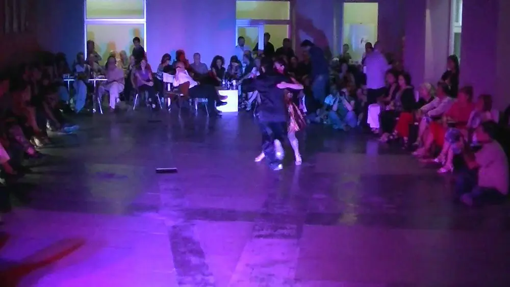Video thumbnail for 2  Milonga del Patio presenta: Viginia Cutillo y Jose Halfon Garua