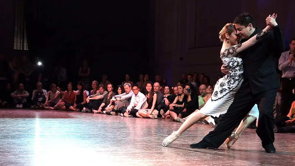 Video thumbnail for Tango: Noelia Hurtado y Carlitos Espinoza, 29/04/2016, Brussels TF #1/3  - April 2017 edit