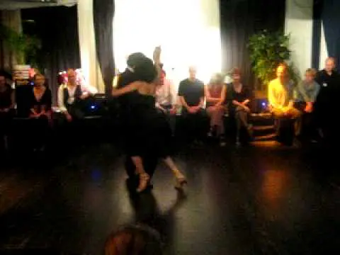 Video thumbnail for Alejandra Soto and Gonzalo Robinson - Milonga 3 Esquinas - Stockholm