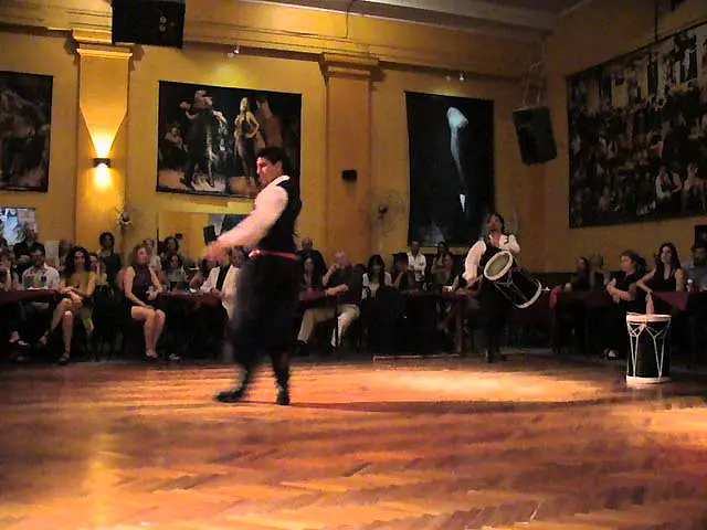 Video thumbnail for Leonardo Freire y la Compañía Folklorica Popular en Soho Tango