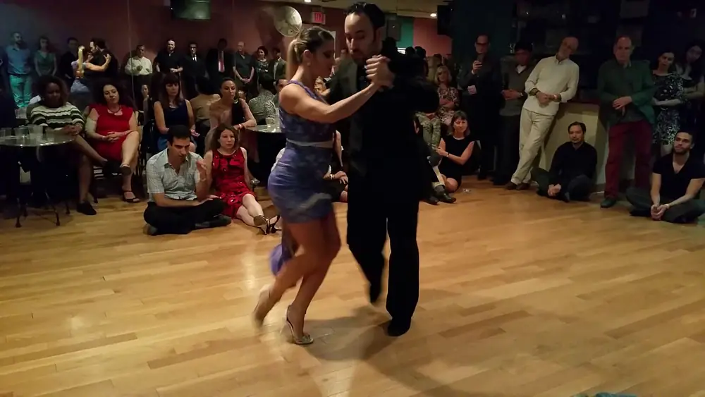 Video thumbnail for Argentine tango:  Analía Centurión & Jeremais Fors -Pasión