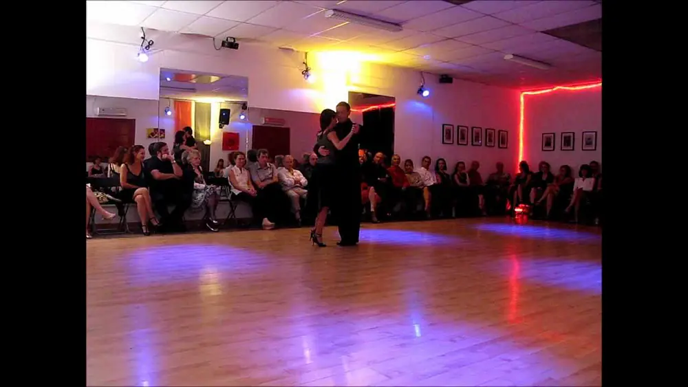 Video thumbnail for Aix en Provence Tango Festival - Denise y Thierry Guardiola - Bailemos - carlos Di Sarli