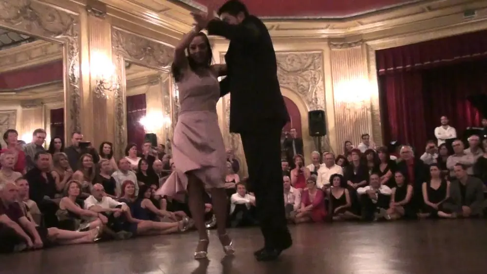 Video thumbnail for Gastón Godoy & Laura Atienza - "Viejo portón"