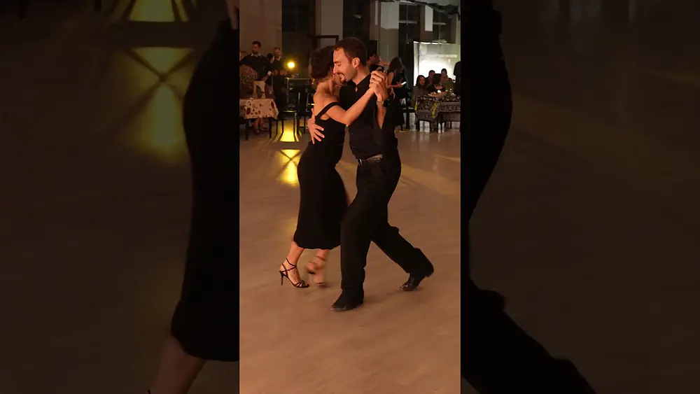 Video thumbnail for Lorena Tarantino and Gianpiero Galdi Milonga Social Dance