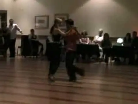 Video thumbnail for Eugenia Parrilla y Ezequiel Farfaro - Corazon encadenado