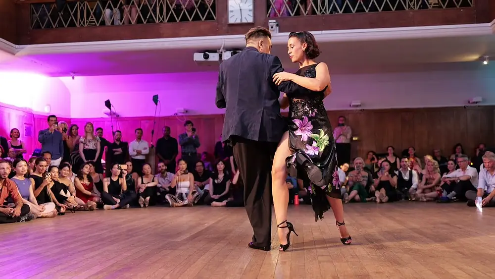 Video thumbnail for Chicho Frumboli & Juana Sepulveda performance 2 at Conway Hall