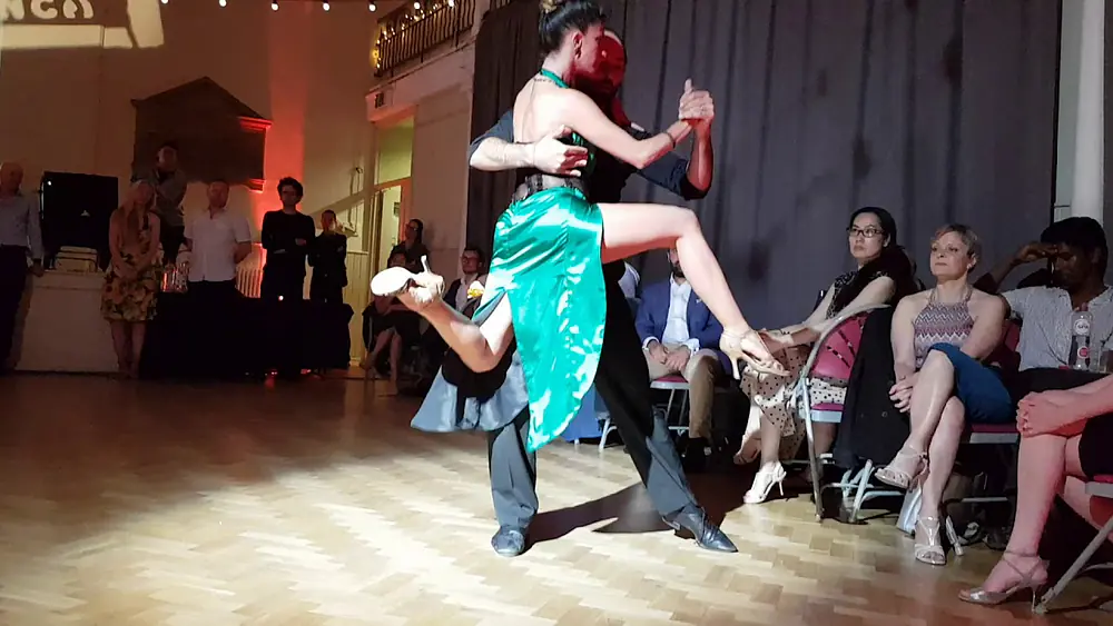 Video thumbnail for Leo Di Cocco y Carolina Giannini @ The Light, London 2019 3/3