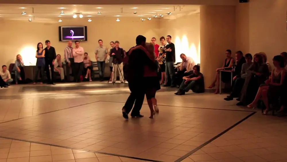 Video thumbnail for Vladimir Vereschagin & Ekaterina Koptelova, Moscow, Milonga "Le Cate", 18.09.2009