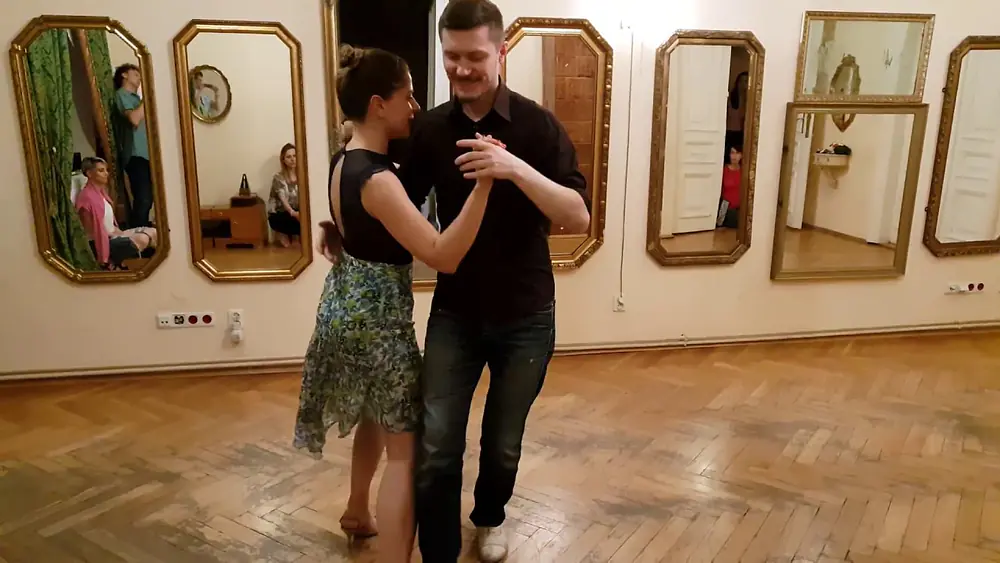 Video thumbnail for Barridas - intermediate classes with Grzegorz Nowakowski and Agnieszka Stach