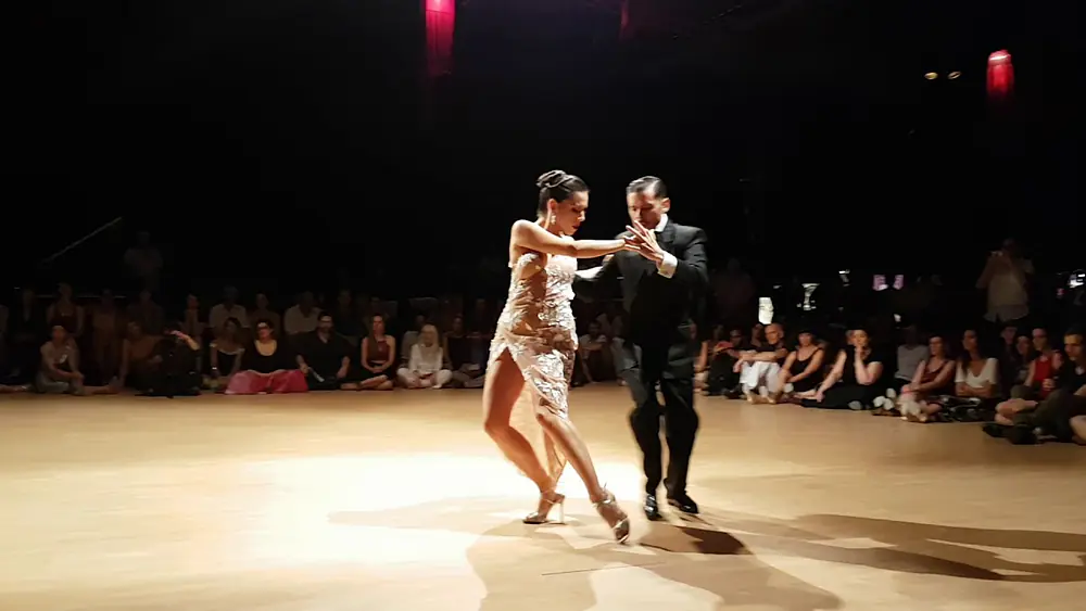 Video thumbnail for Neri Piliu & Yanina Quiñones ❤ Rie Payaso @ Paris - Tango Roots 2018