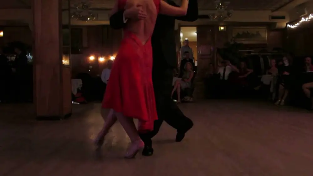 Video thumbnail for Lorena GOnzalez & Gaston Camejo @ LA MILONGA ROSA . Friday, October 14, 2016